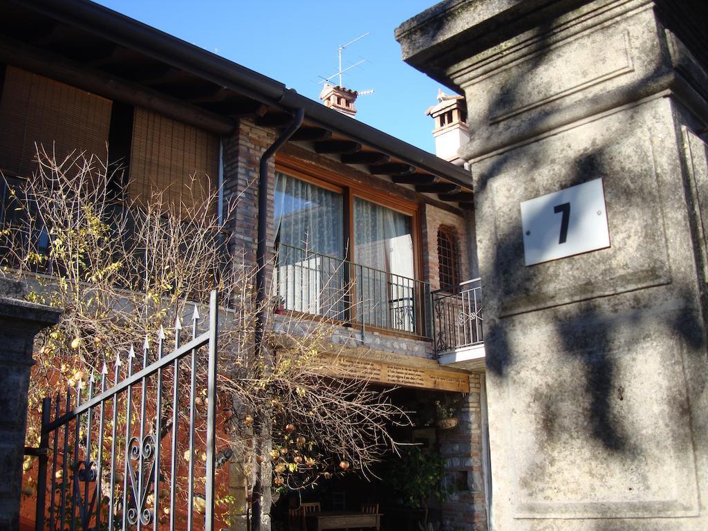 B&B Il Melograno Del Garda Паденге-суль-Гарда Экстерьер фото